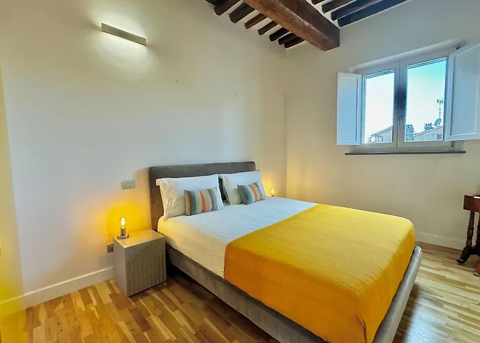 Vetrina - In Luxury Apartament