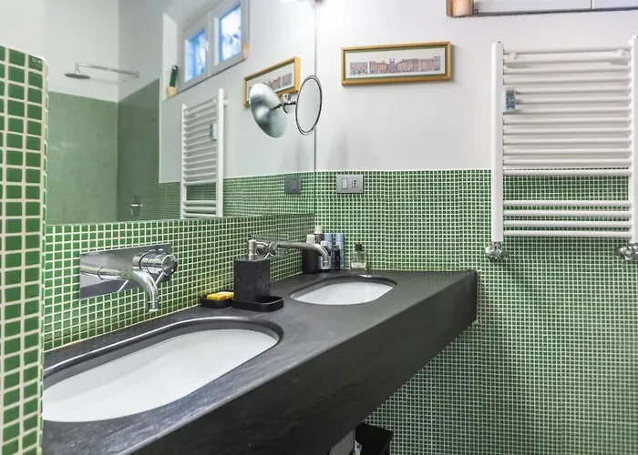 Vetrina - In Luxury Apartament