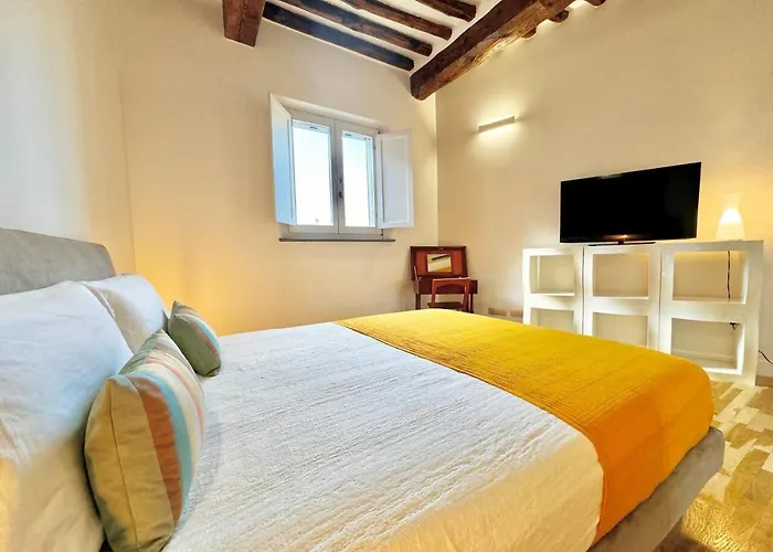 Vetrina - In Luxury Apartament *