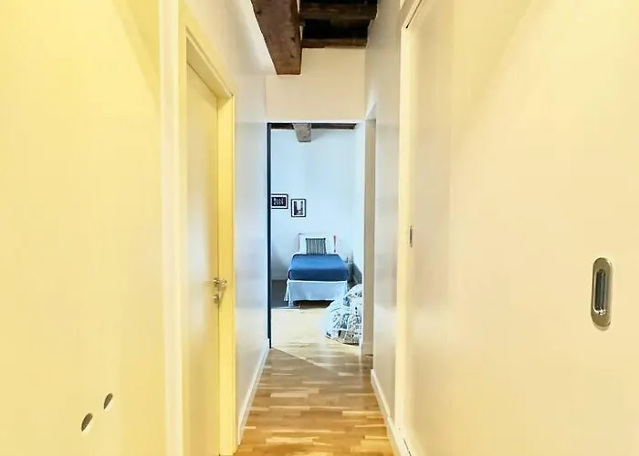 Vetrina - In Luxury Apartament